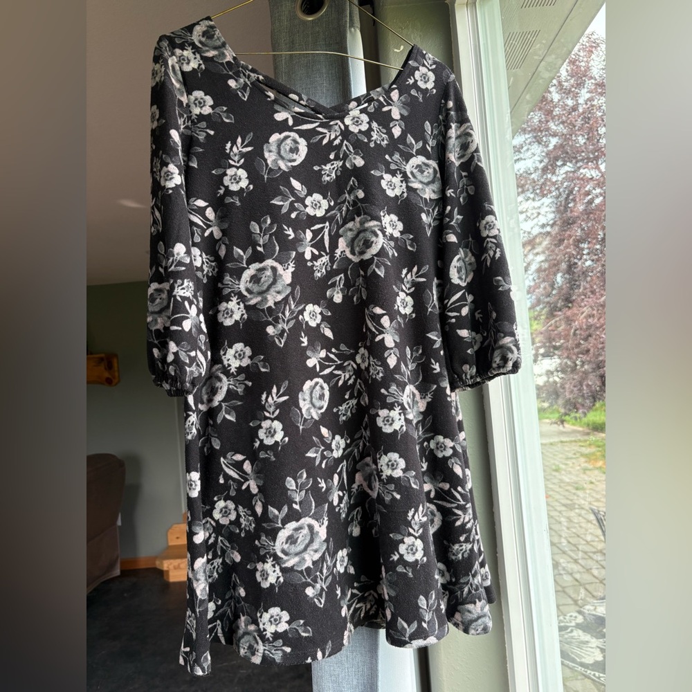 Mimi Chica Black and White Floral Mini Dress